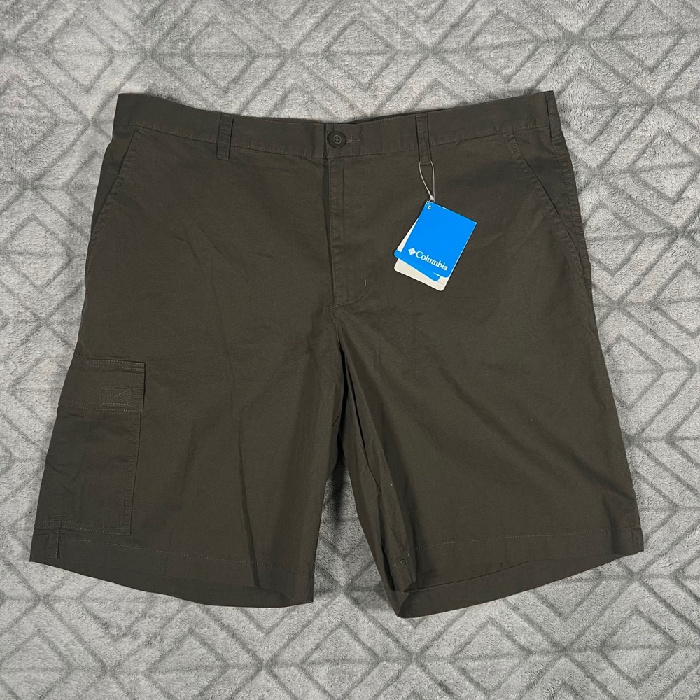 Columbia Shorts Men's 40x10 Brown Tan Khaki Cotton Chino Cargo Hiking Outdoors